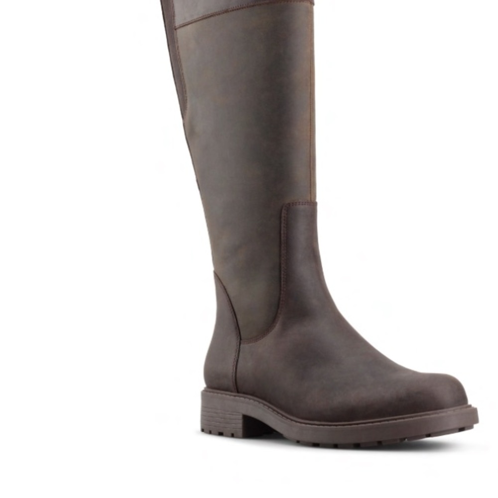 CLARKS Boots